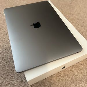 (Like New) MacBook Pro 2017